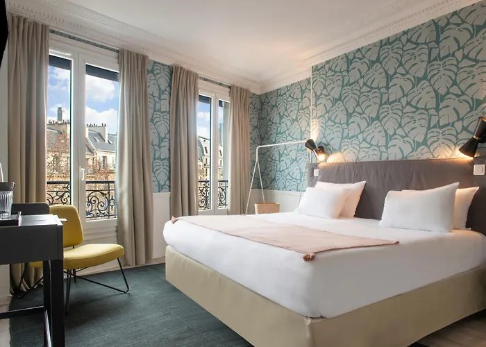 Hotel Avama Prony Parijs